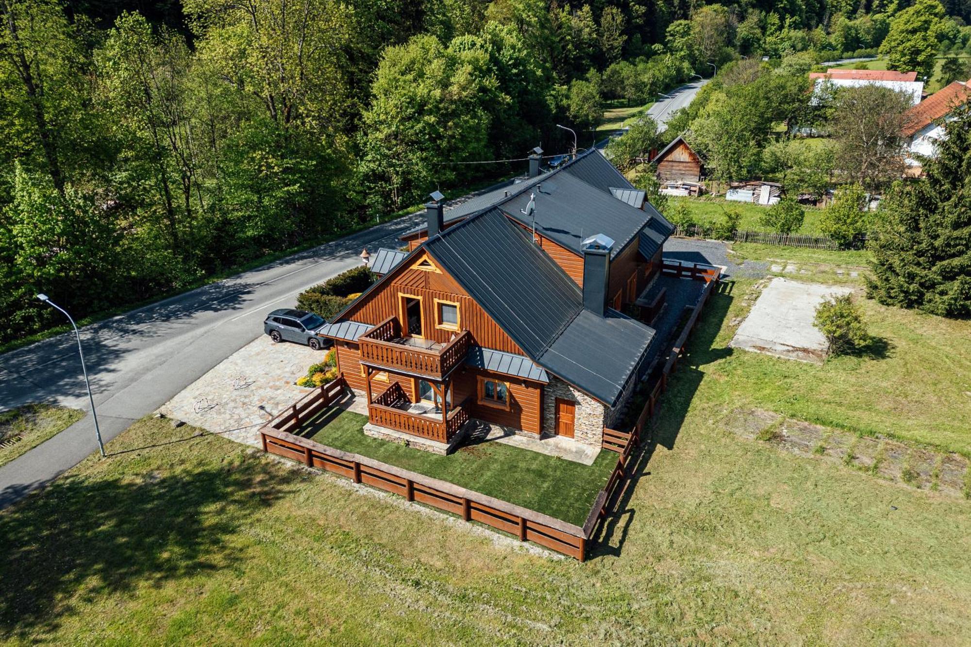 Ferienwohnung Pod Milonovou Velké Karlovice Exterior foto