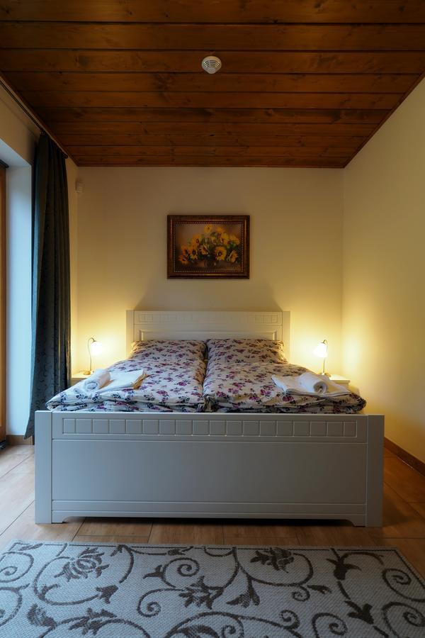 Ferienwohnung Pod Milonovou Velké Karlovice Exterior foto